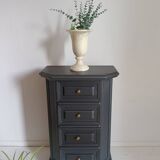 Chiffonier