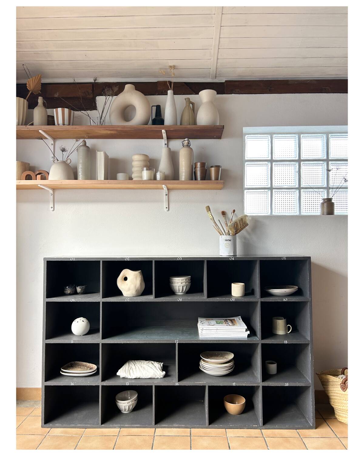 Craft furniture, painted wooden bookcase