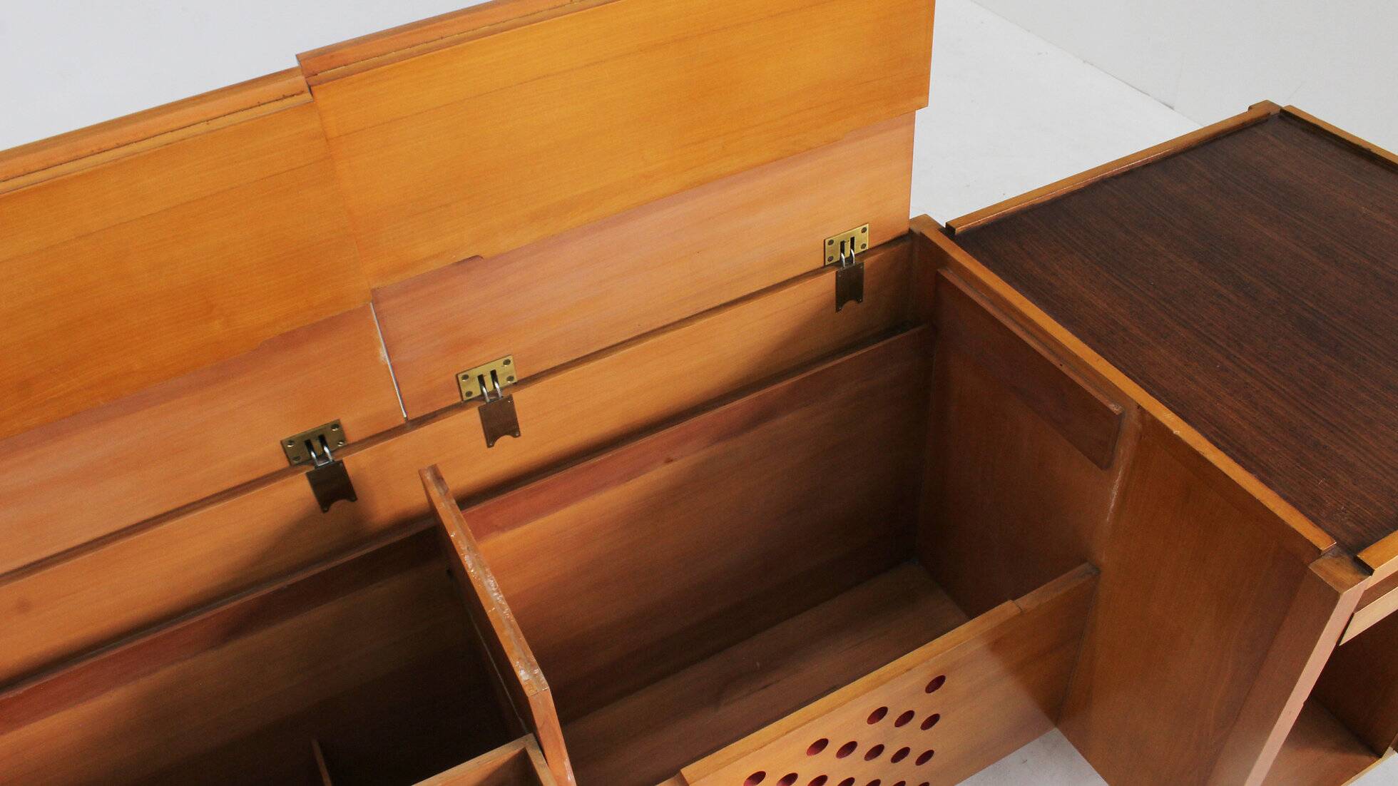 Vintage sideboard 1960s Italy attributed to Carlo Scarpa Anfodillo execution