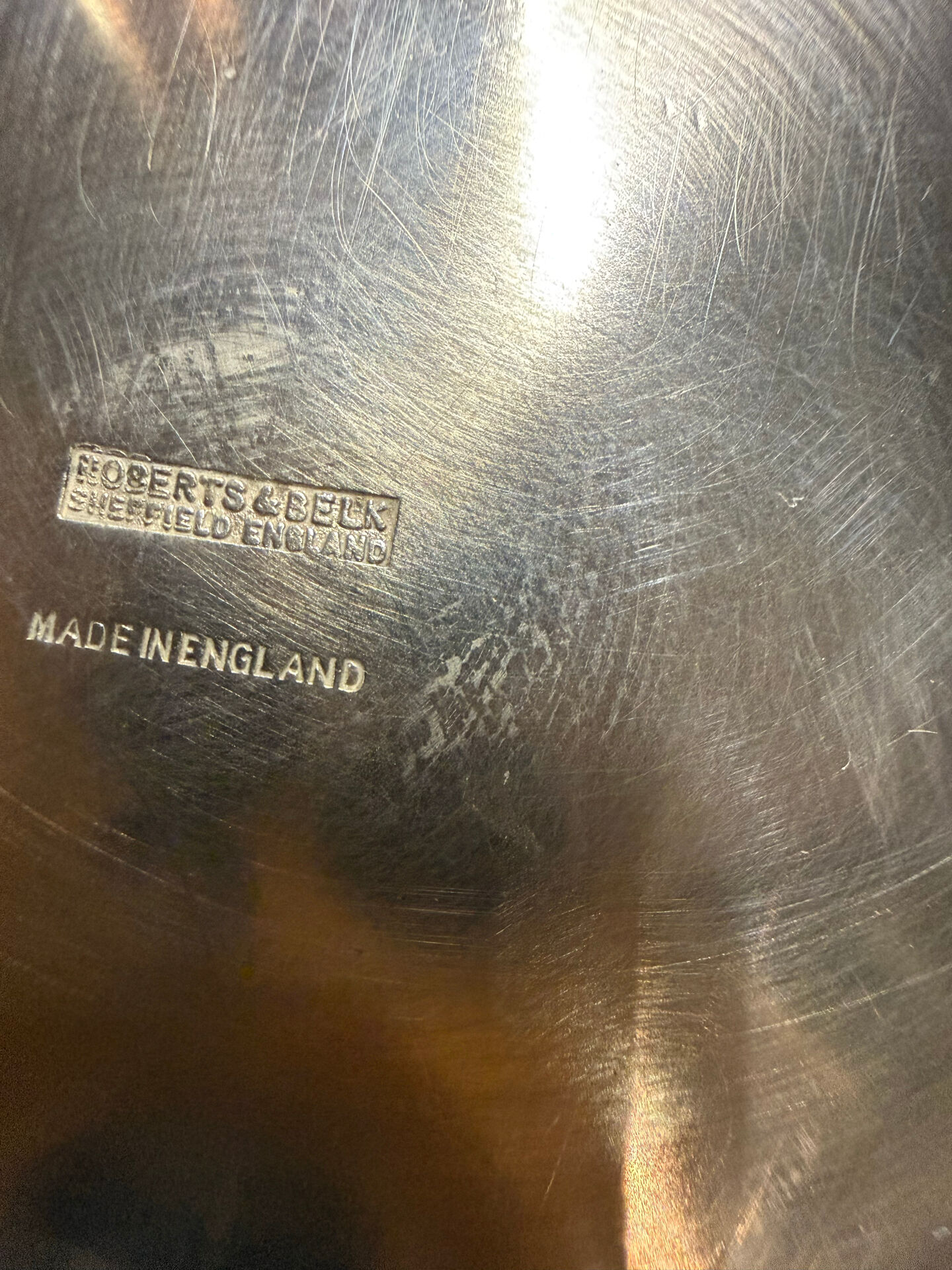 Carafe et 6 verres en métal argenté