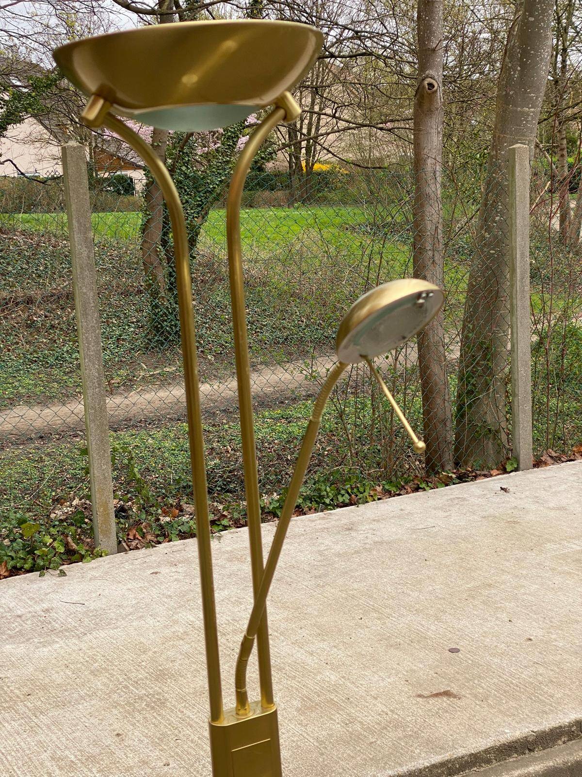 Vintage Italian design gold halogen floor lamp with double spotlight dome.
