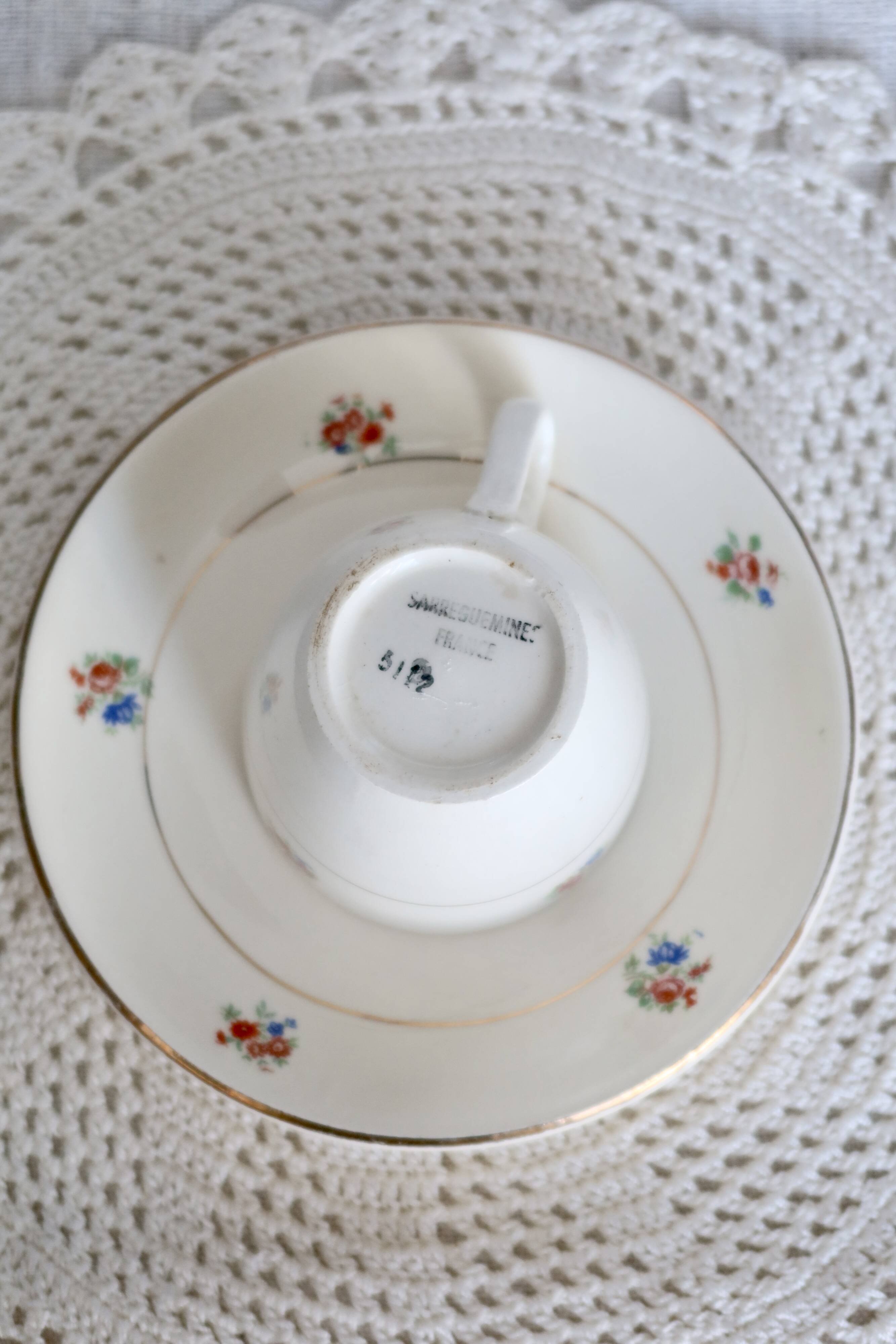 Vintage Sarreguemines earthenware cup and saucer – Floral decoration