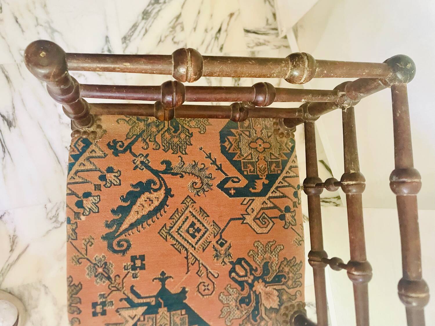 Vintage Art Deco corner chair in bobbin wood and fabric, circa 1930
