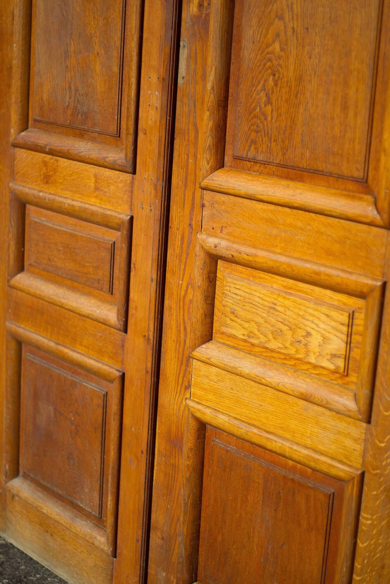 Double old door, old wooden door, large vintage door