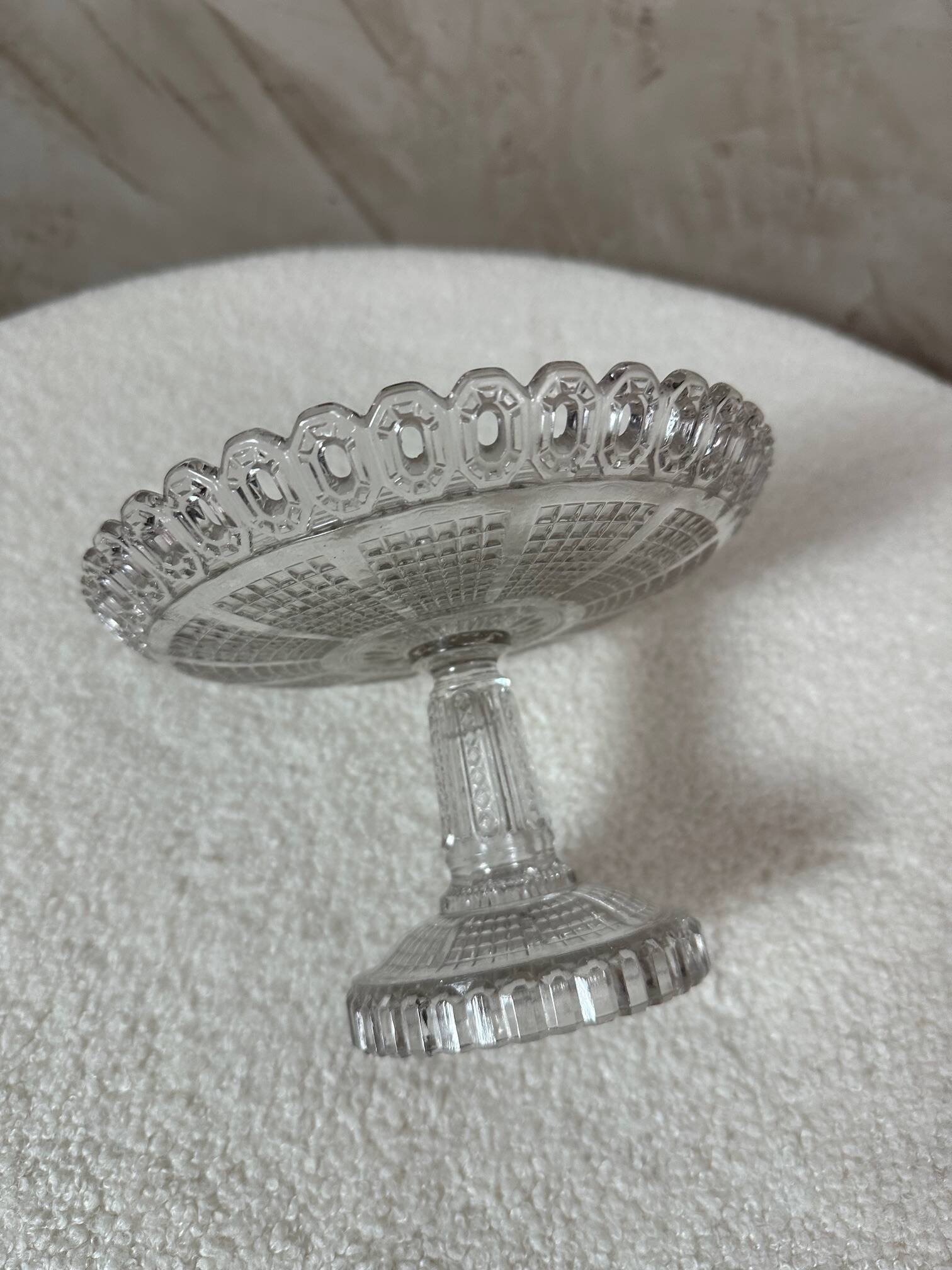 Glass fruit bowl, circa 1900