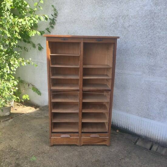 Double filing cabinet, curtain cabinet