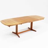 Table à manger ovale extensible vintage danoise en teck massif des années 1960