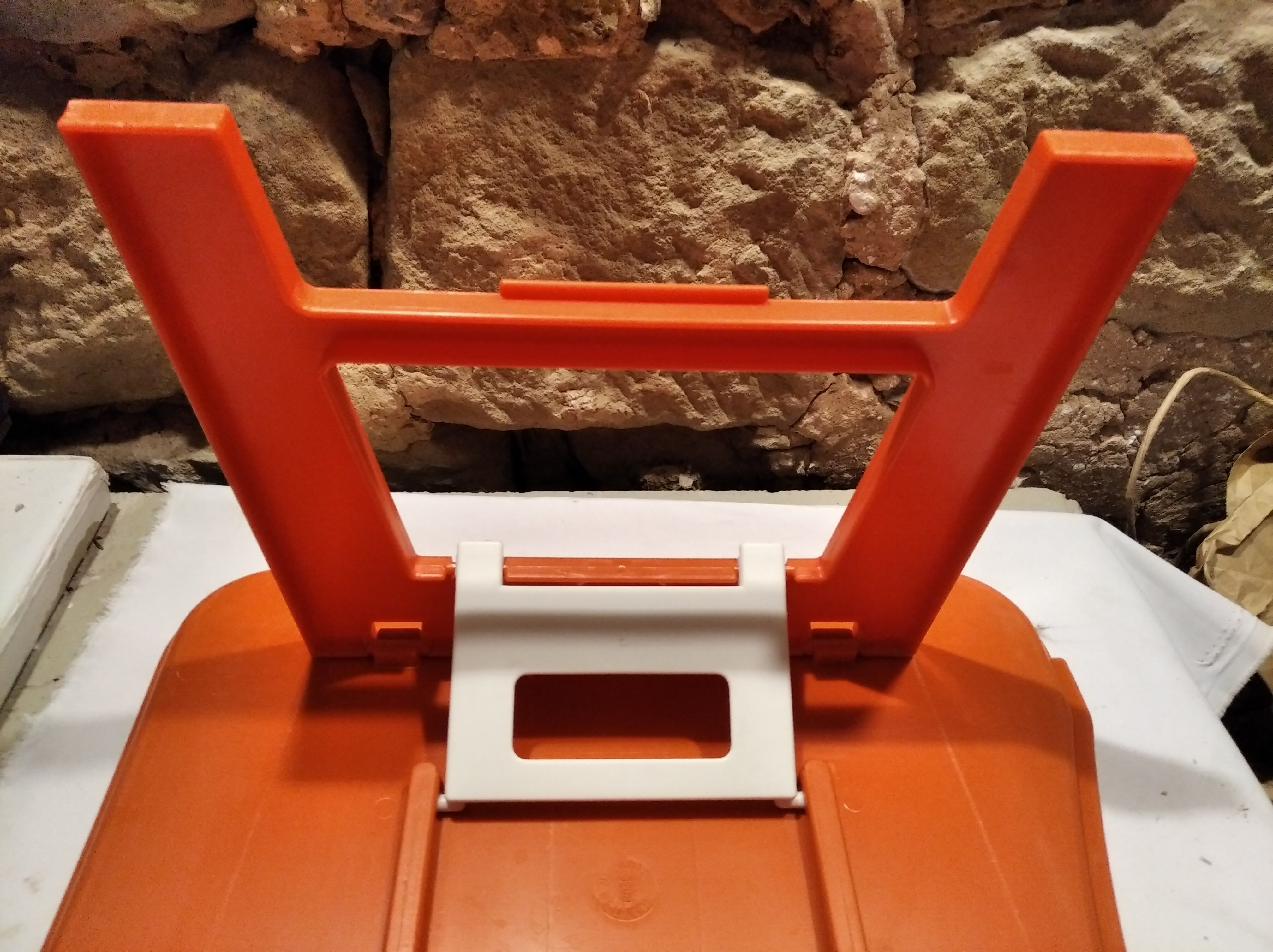 Folding breakfast tray 1970