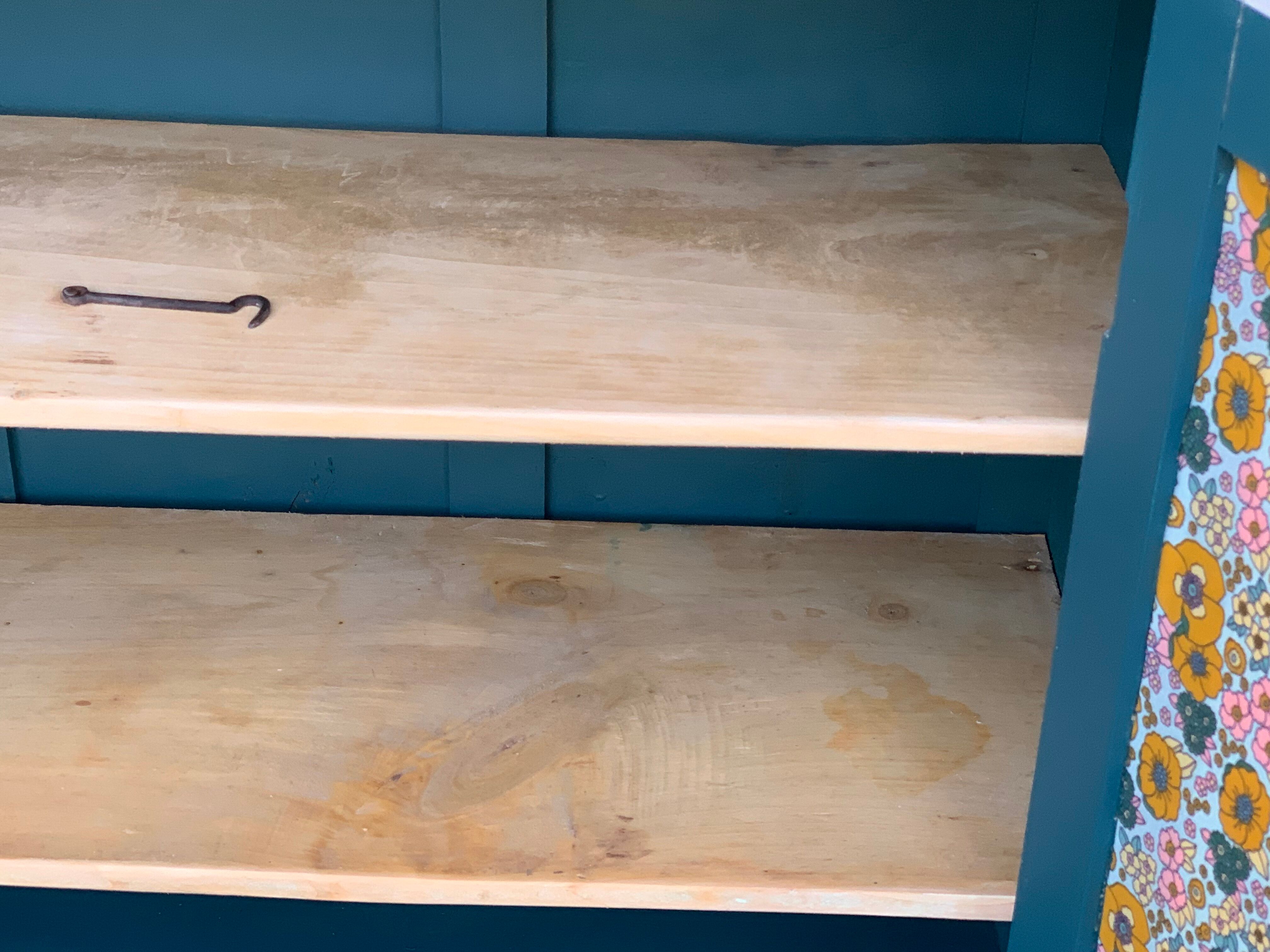 Vintage Parisian buffet 100x100