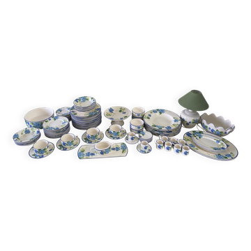 "Hortensia" table service from Luneville, earthenware, 80 pieces