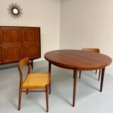 Table de repas a rallonge en teck design scandinave  Niels Otto Moller