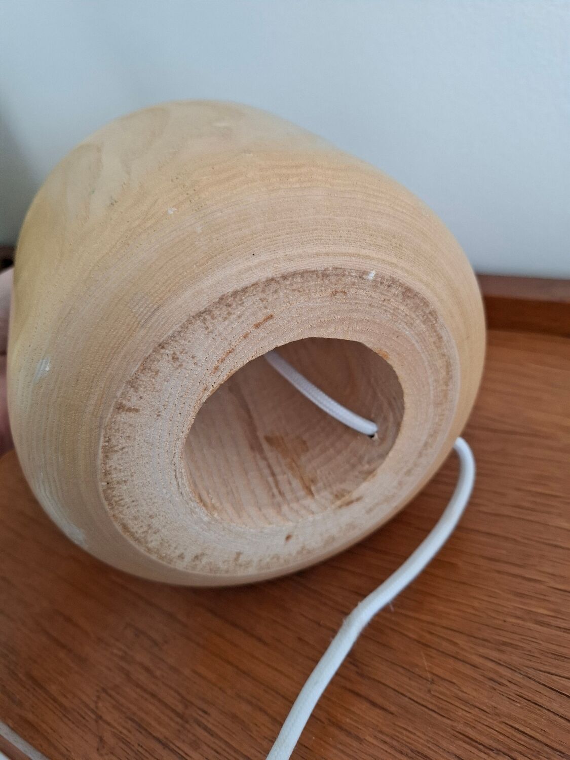 Lampe en bois tourné