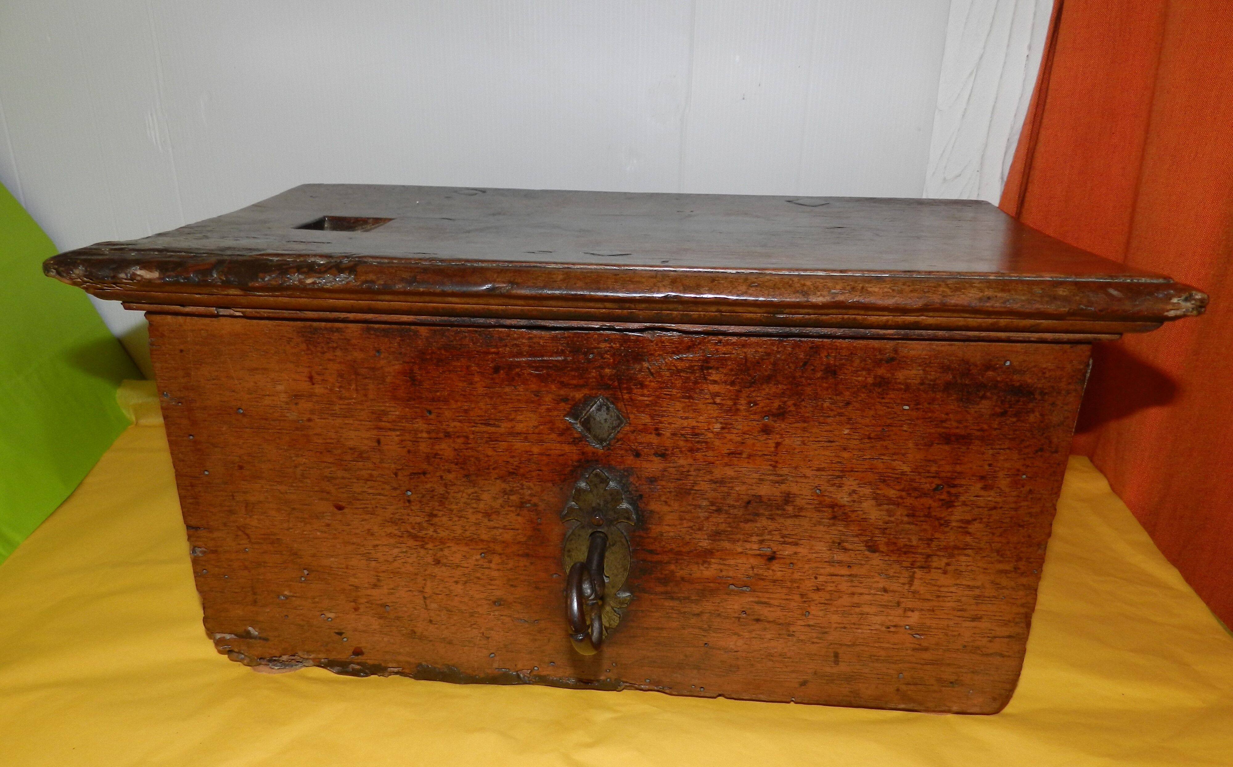 Church Trunk 18th