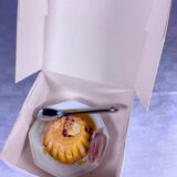 Handmade "trompe-l'oeil" ceramic cake