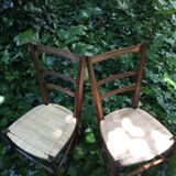 Paire d’élégantes chaises en cannage de lame