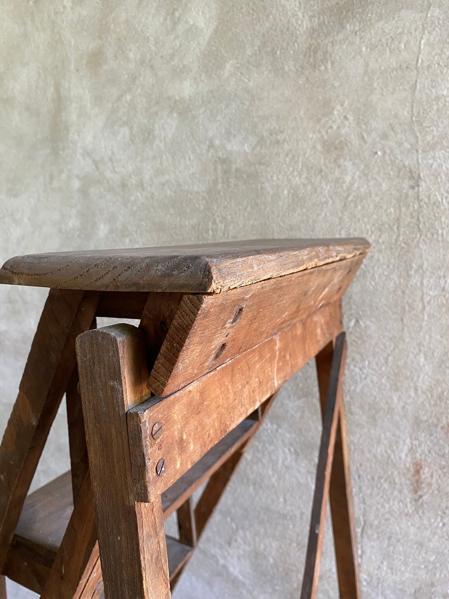 Vintage wooden painter's stepladder 6 folding steps