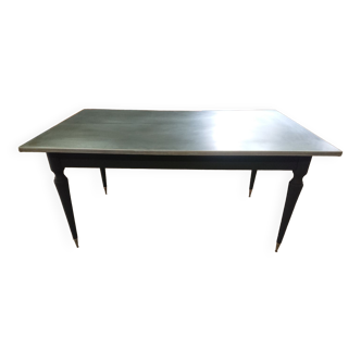 Table avec dessus en zinc