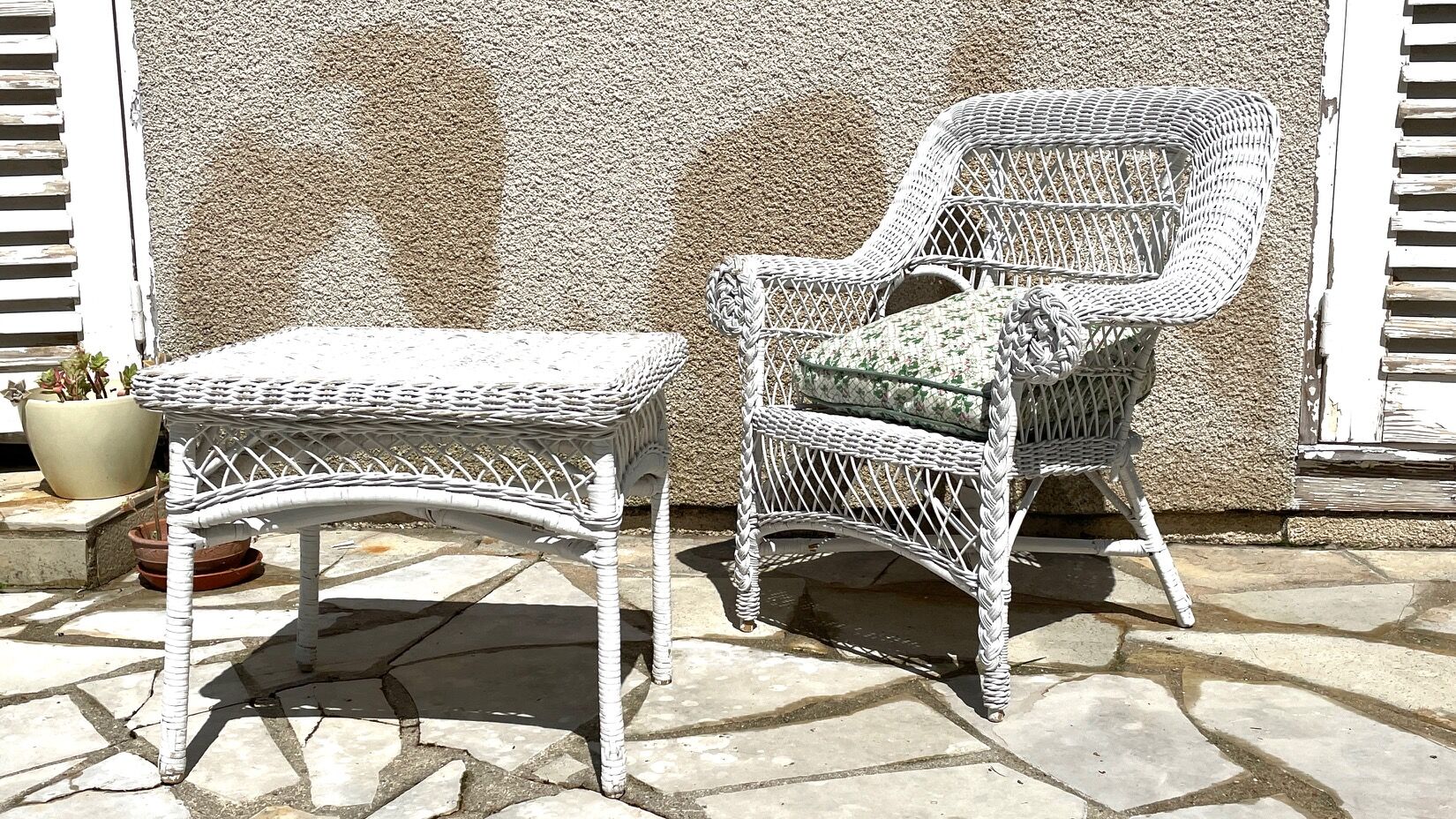 Table basse de jardin rotin vintage