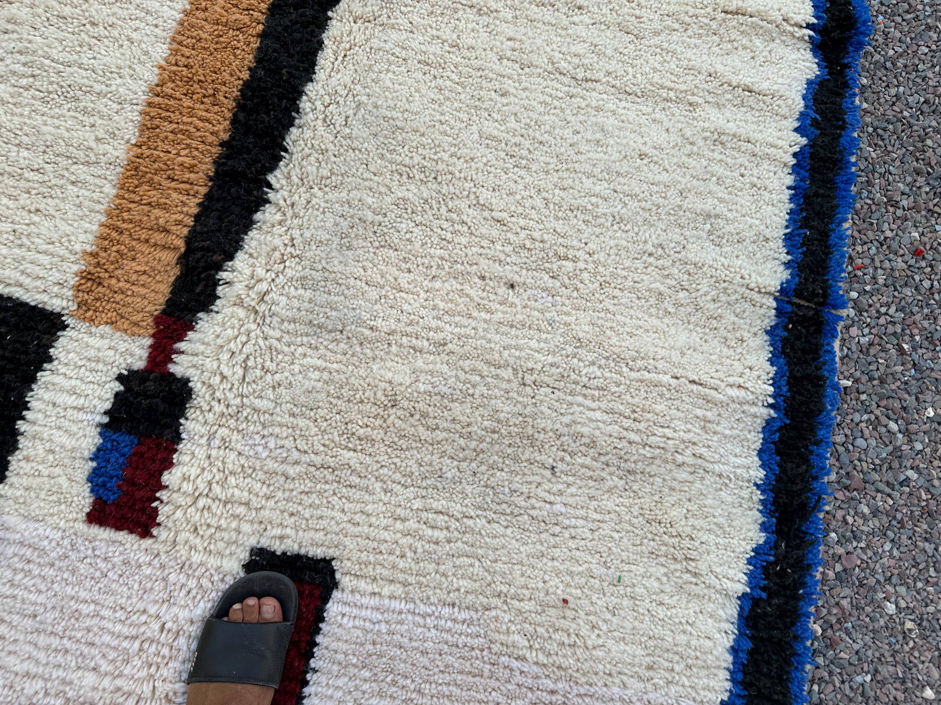 Traditional handmade Moroccan rug 3 x 2 m