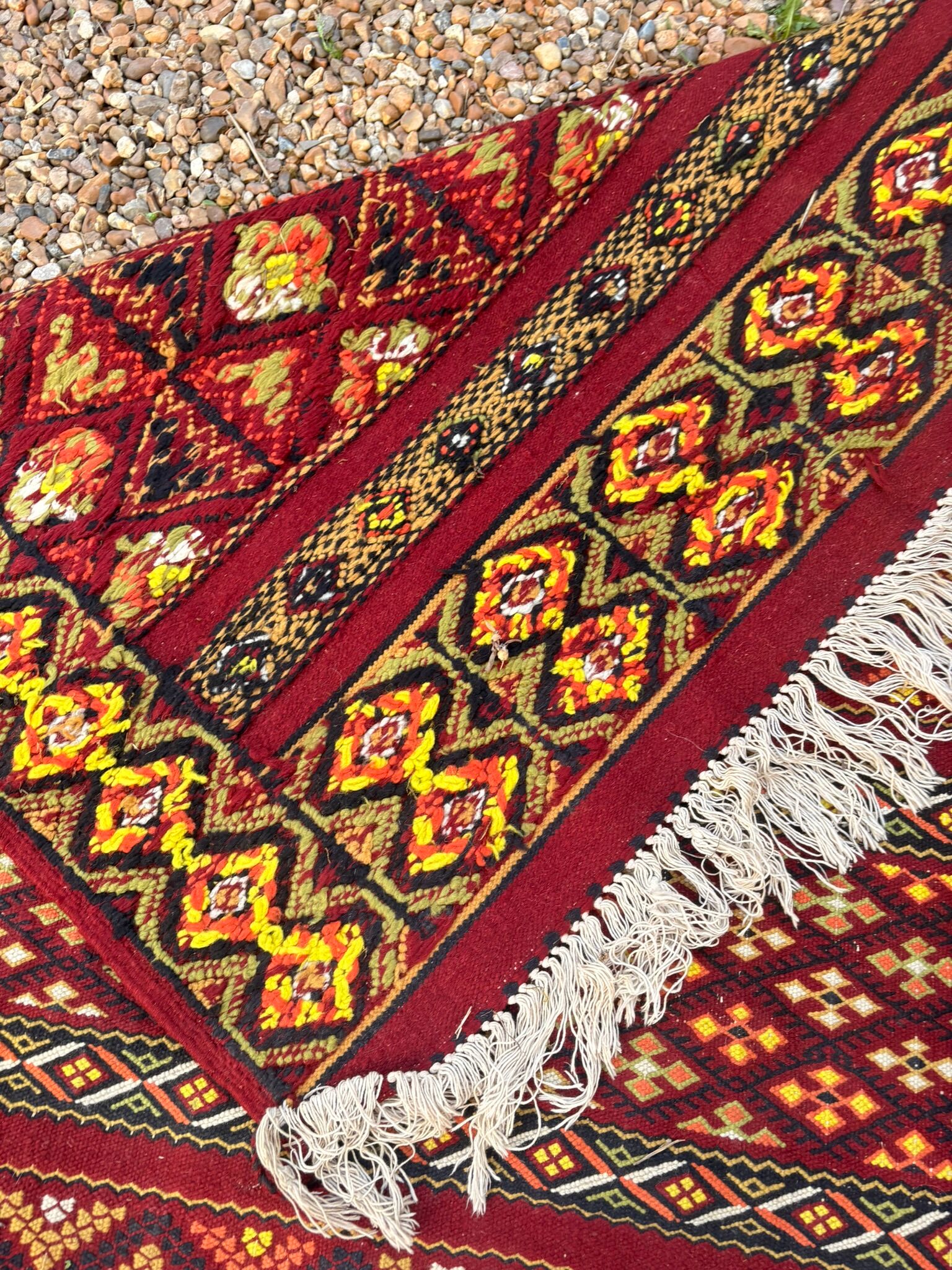 Vintage Boho Chic Berber Kilim Rug 200x115 Wool Tunisia Red
