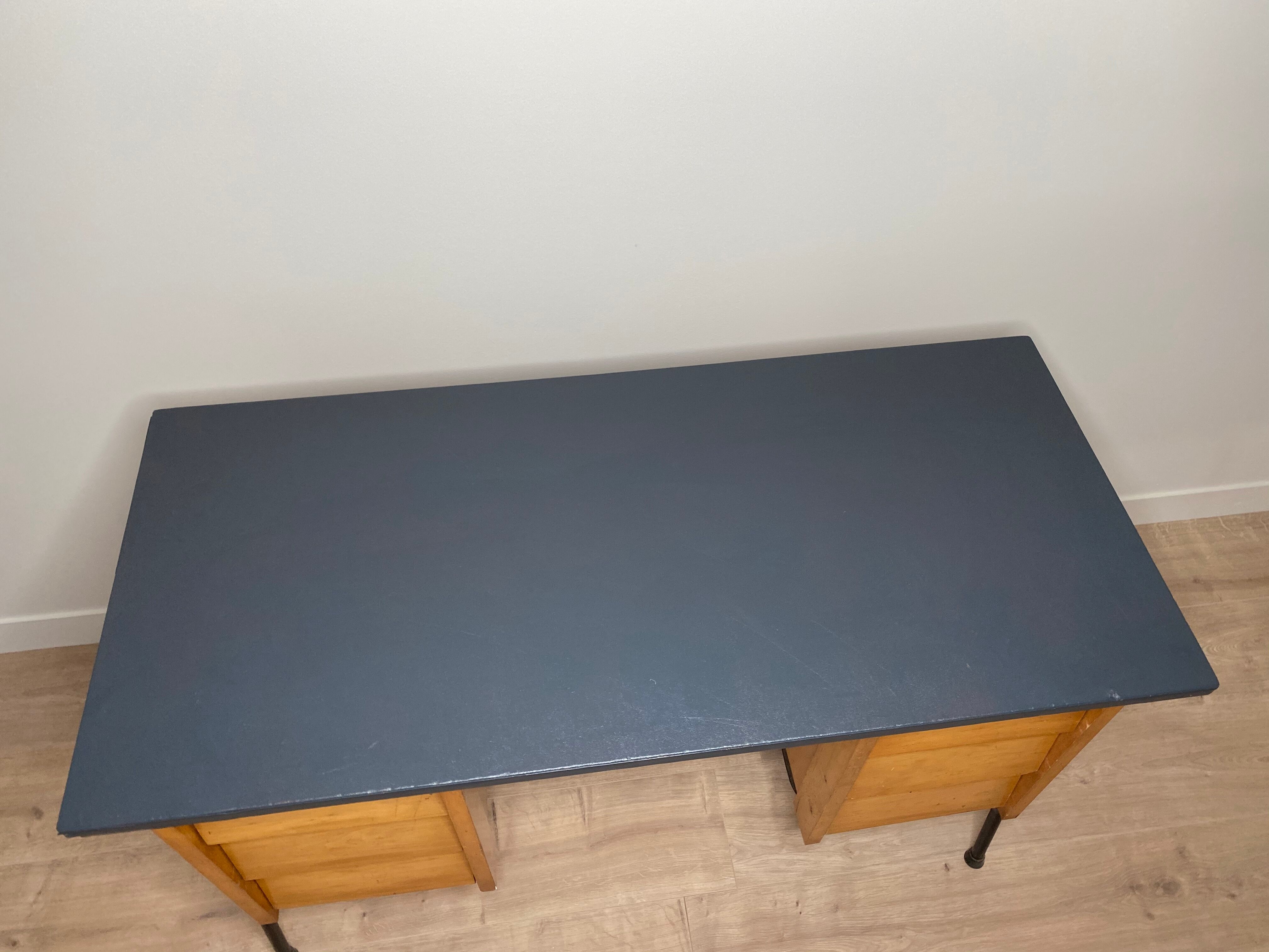 Vintage modernist office