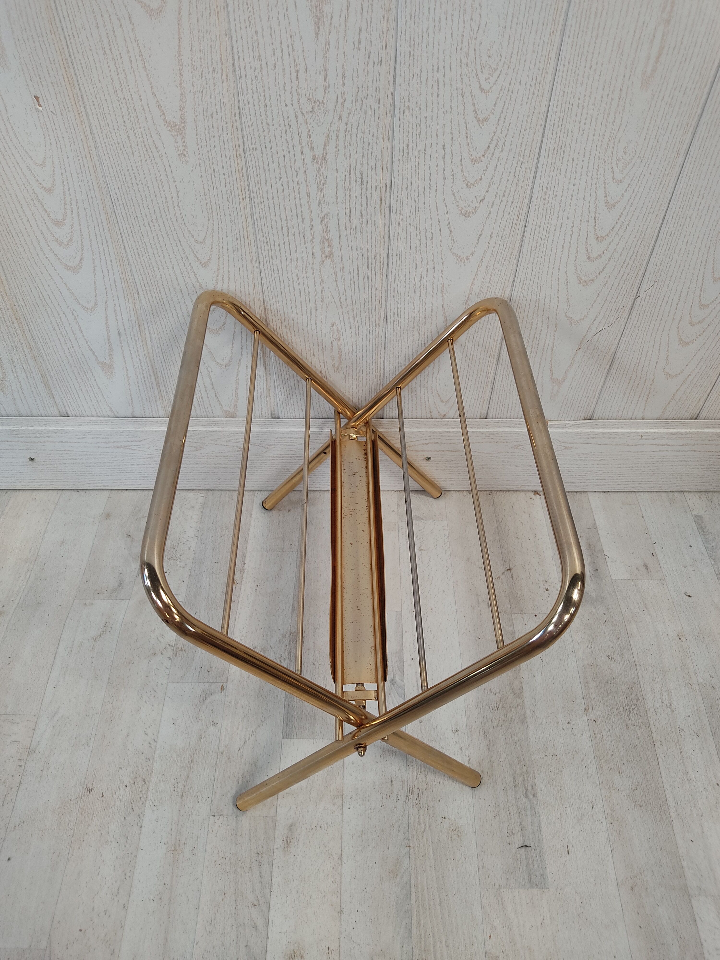 Door vintage brass magazines