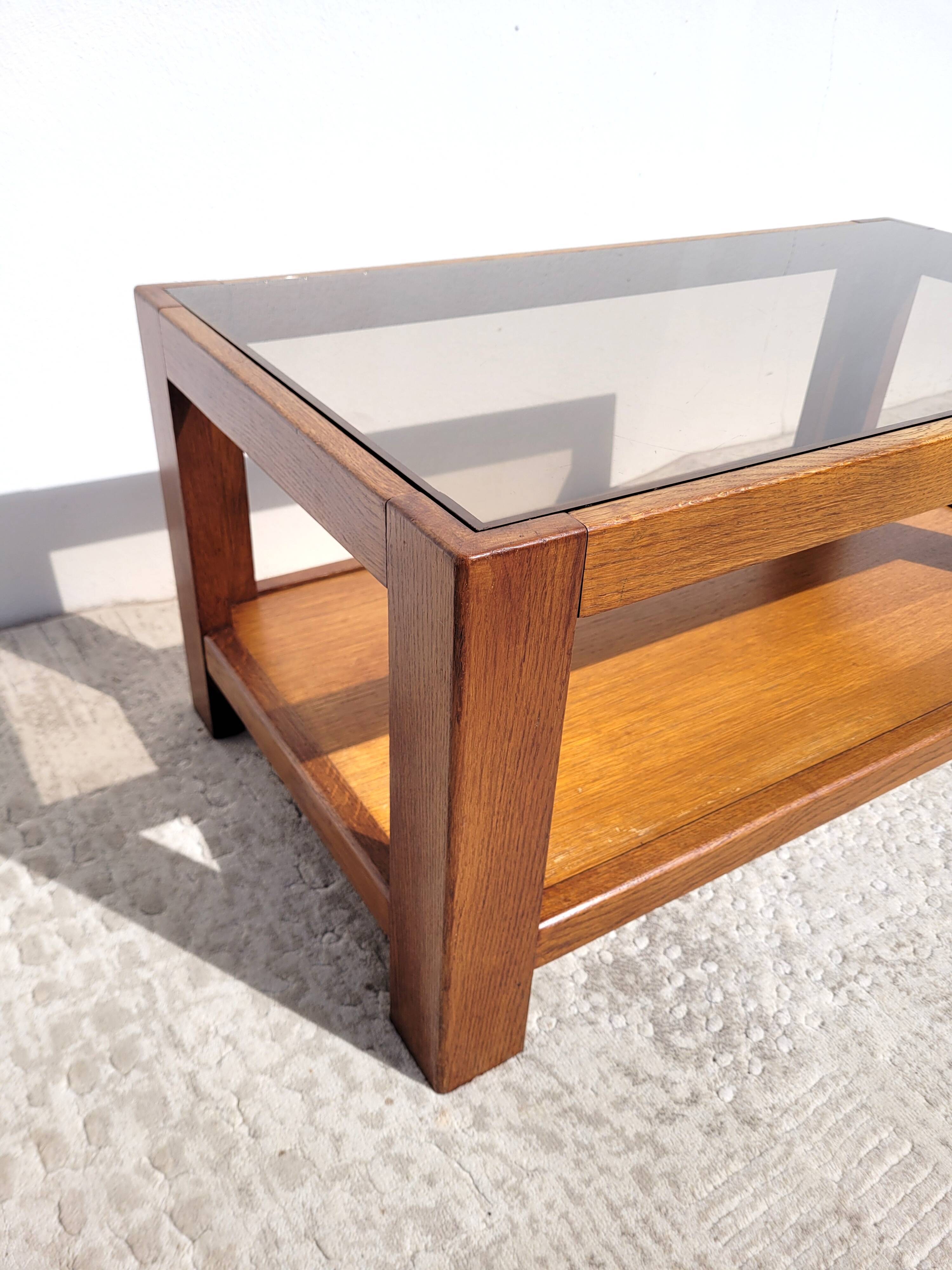 Table basse vintage bois et verre fumé 1970
