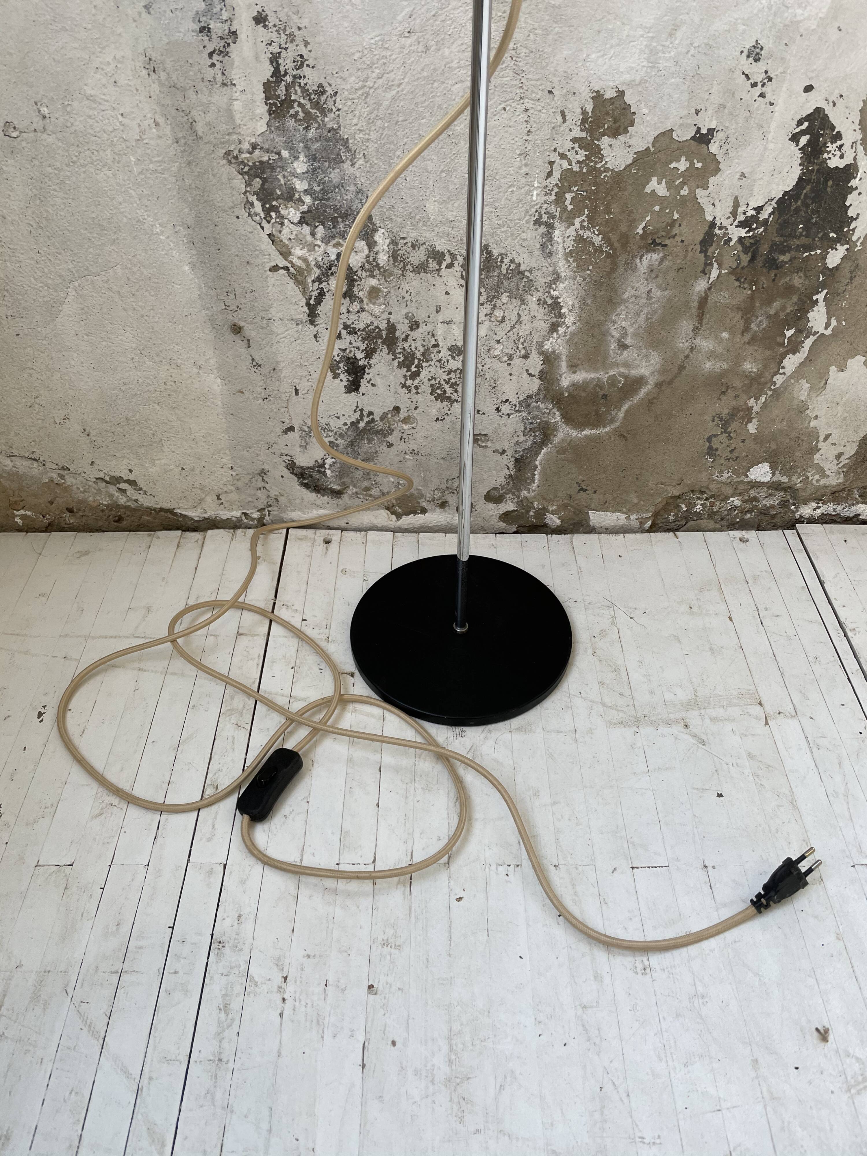 Lamppost "Oluce" design 70s