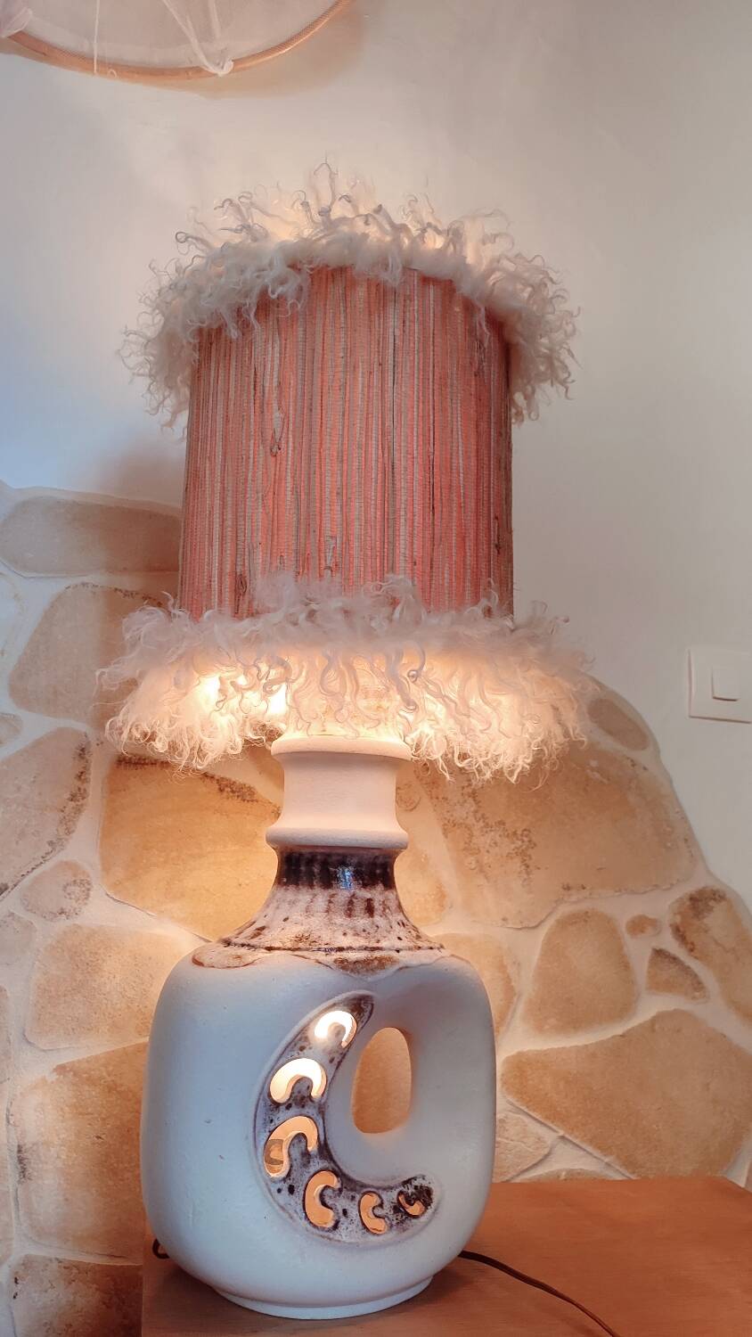 Openwork earthenware lamp