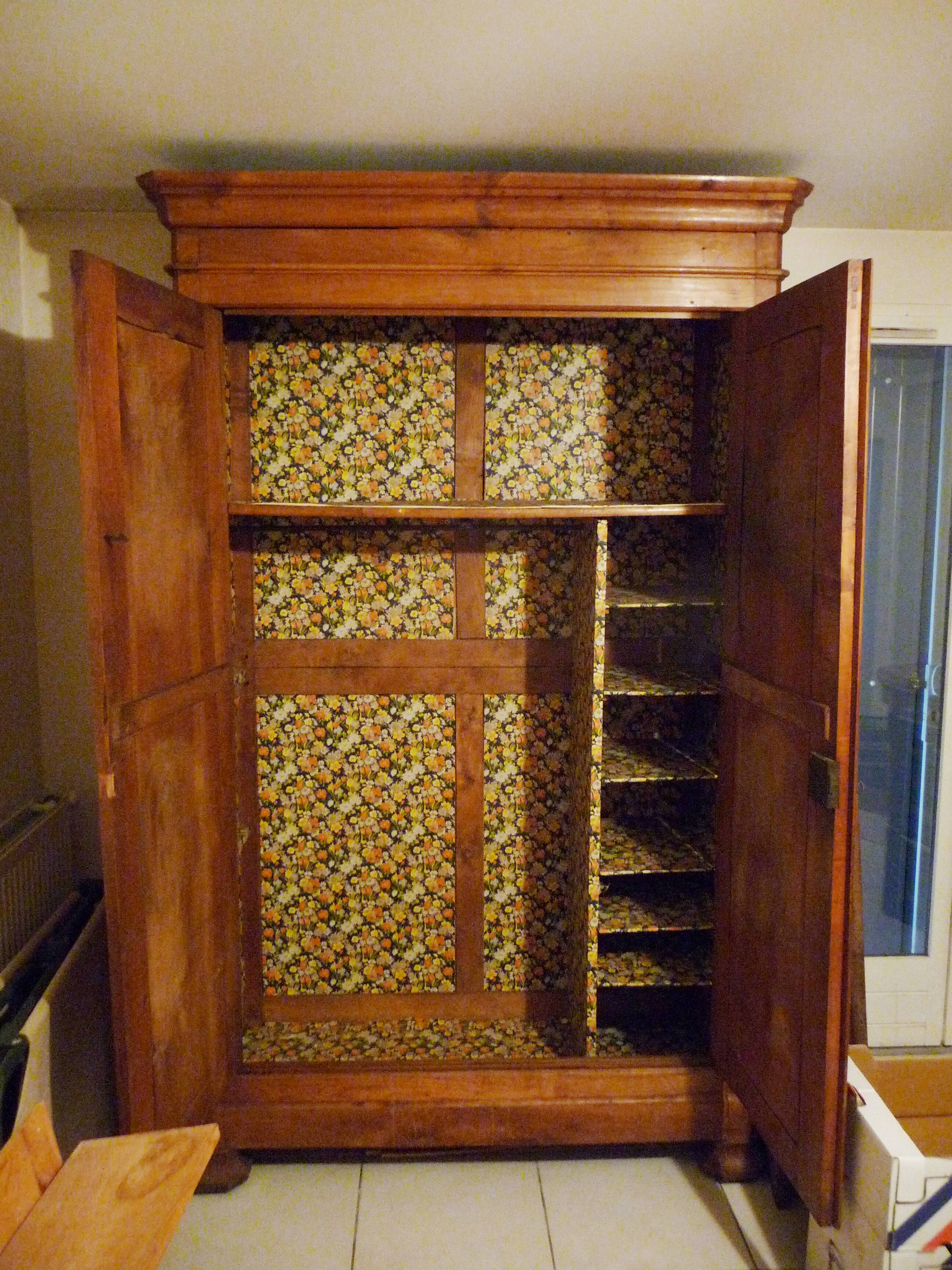 Armoire ancienne style Louis Philippe