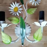 Marguerites painted sheet wall lamp