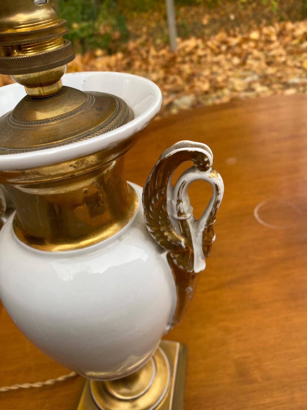 Gold lamp in white porcelain from Paris