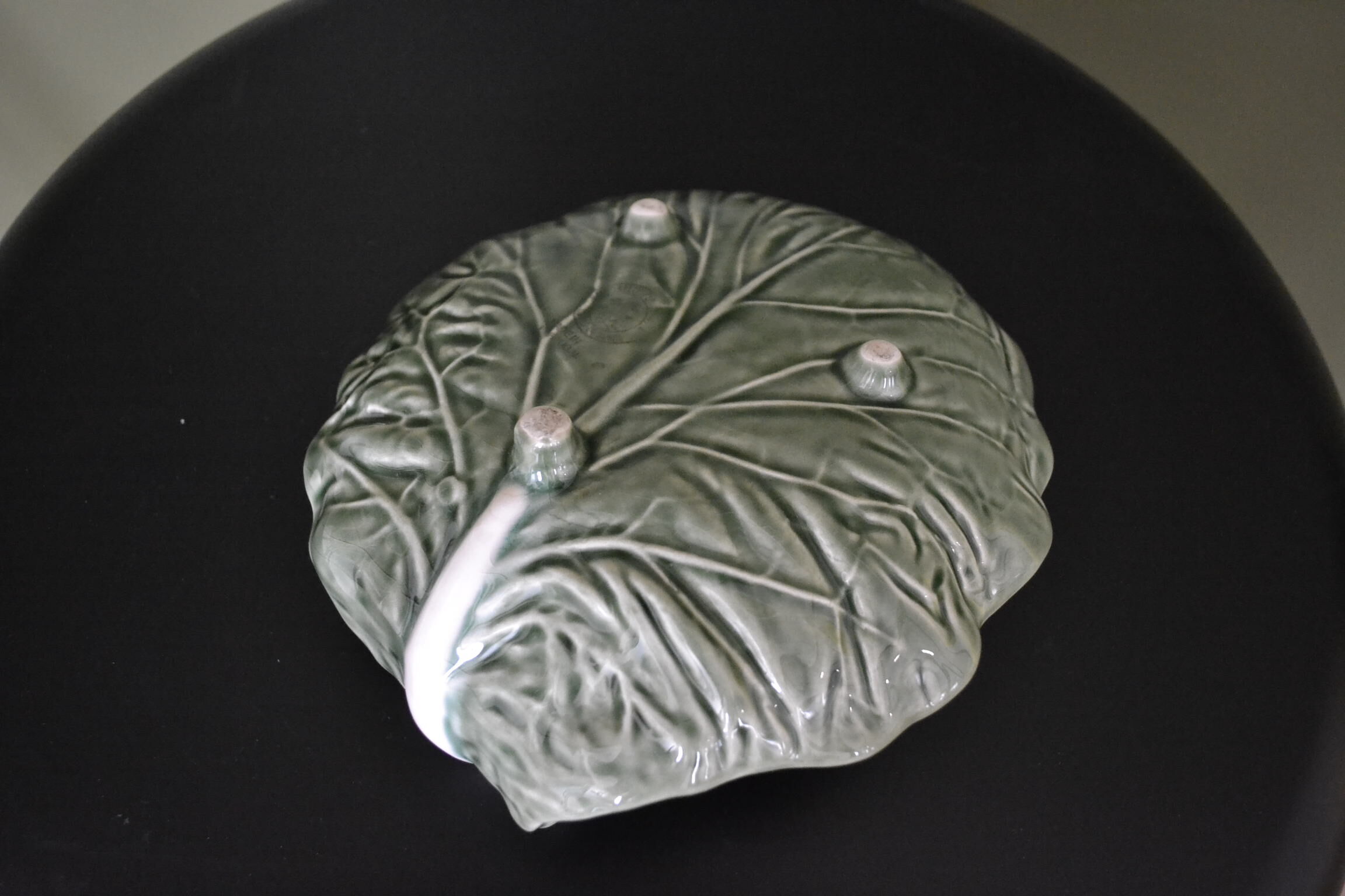 Cabbage leaf trinket bowl
