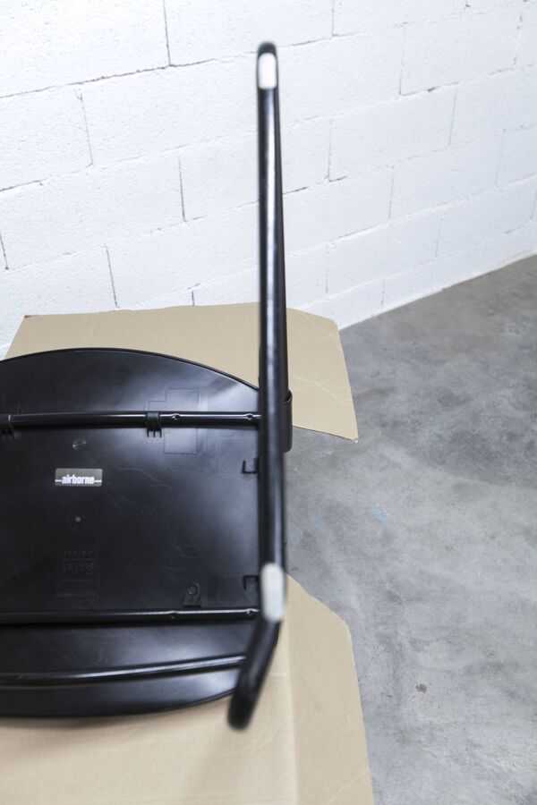 Chaise Paolo Favaretto Airborne Steelcase Strafor 1989