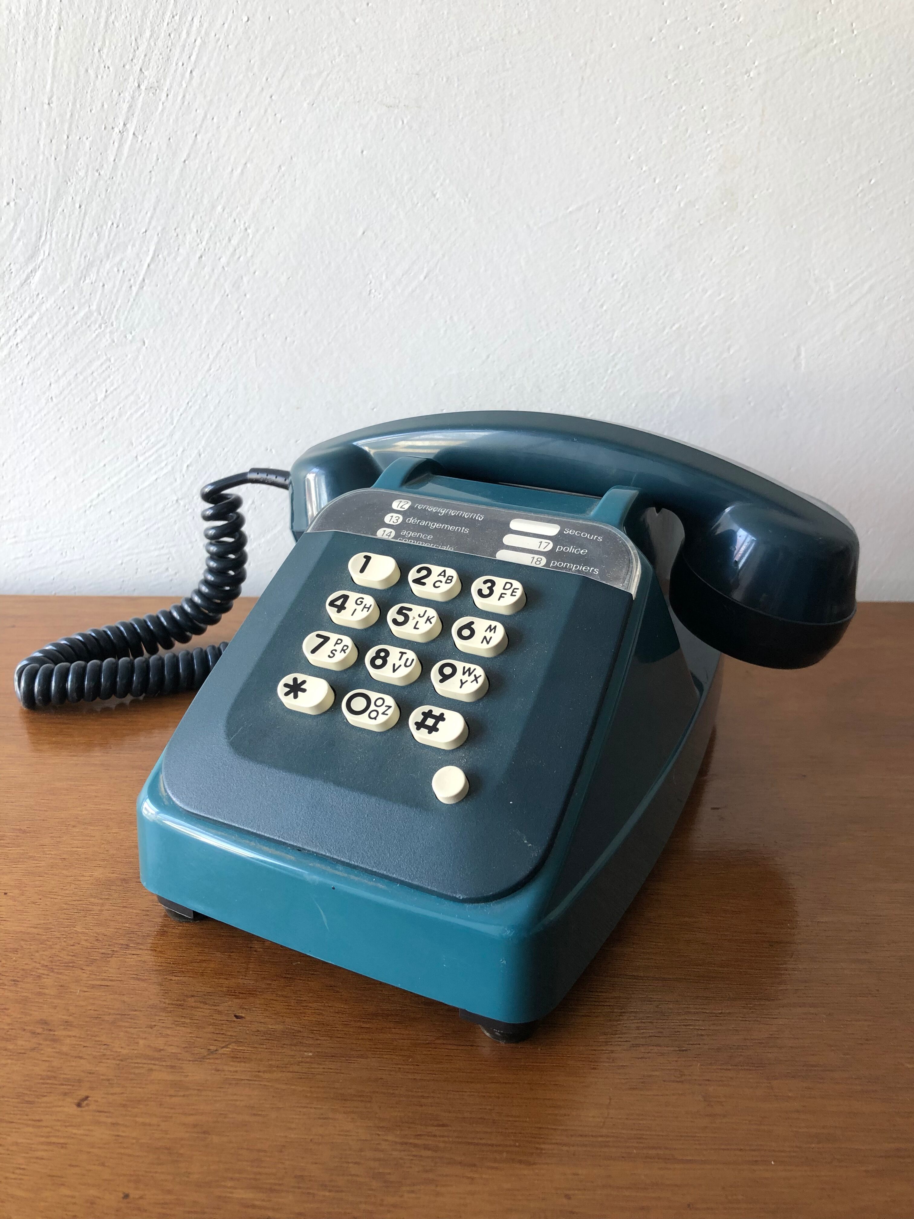 Vintage Socotel phone blue