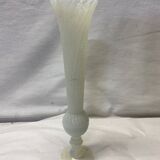 Vase en opaline