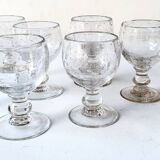 White bubbled glasses