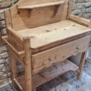 Table de toilette