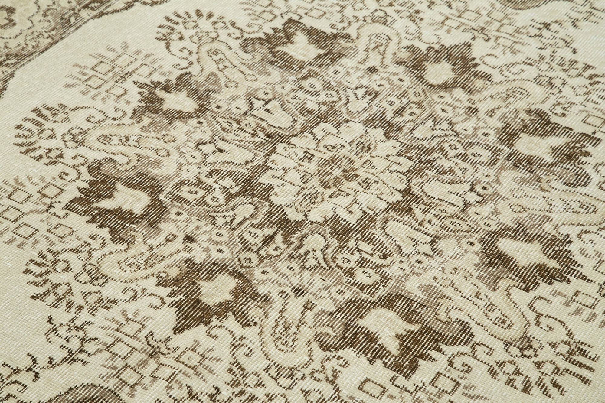 Hand-Knotted Vintage Turkish Beige Carpet 168 cm x 286 cm - 38884