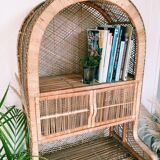 Emmanuelle Shelf