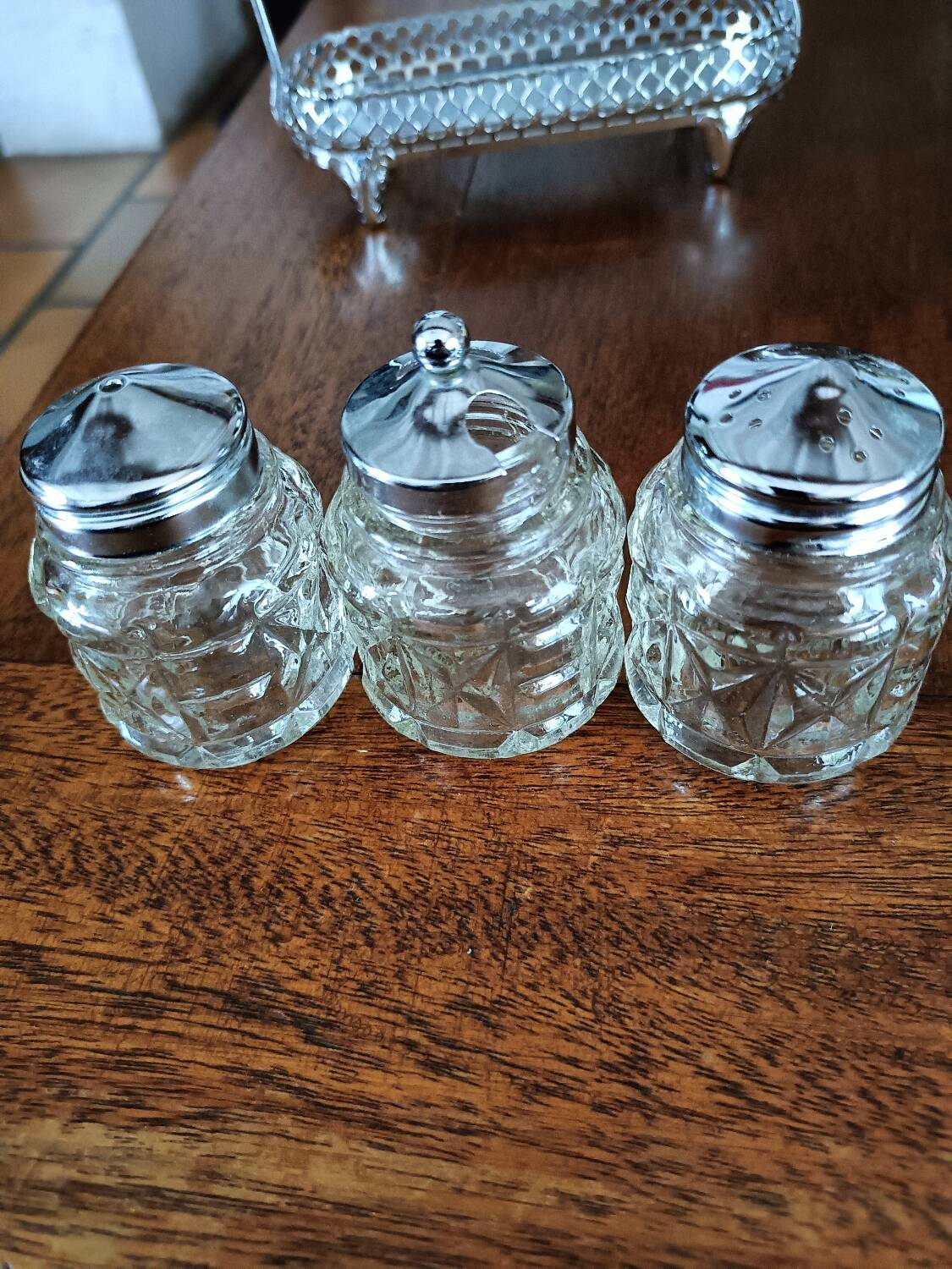 Mustard salt and pepper shaker