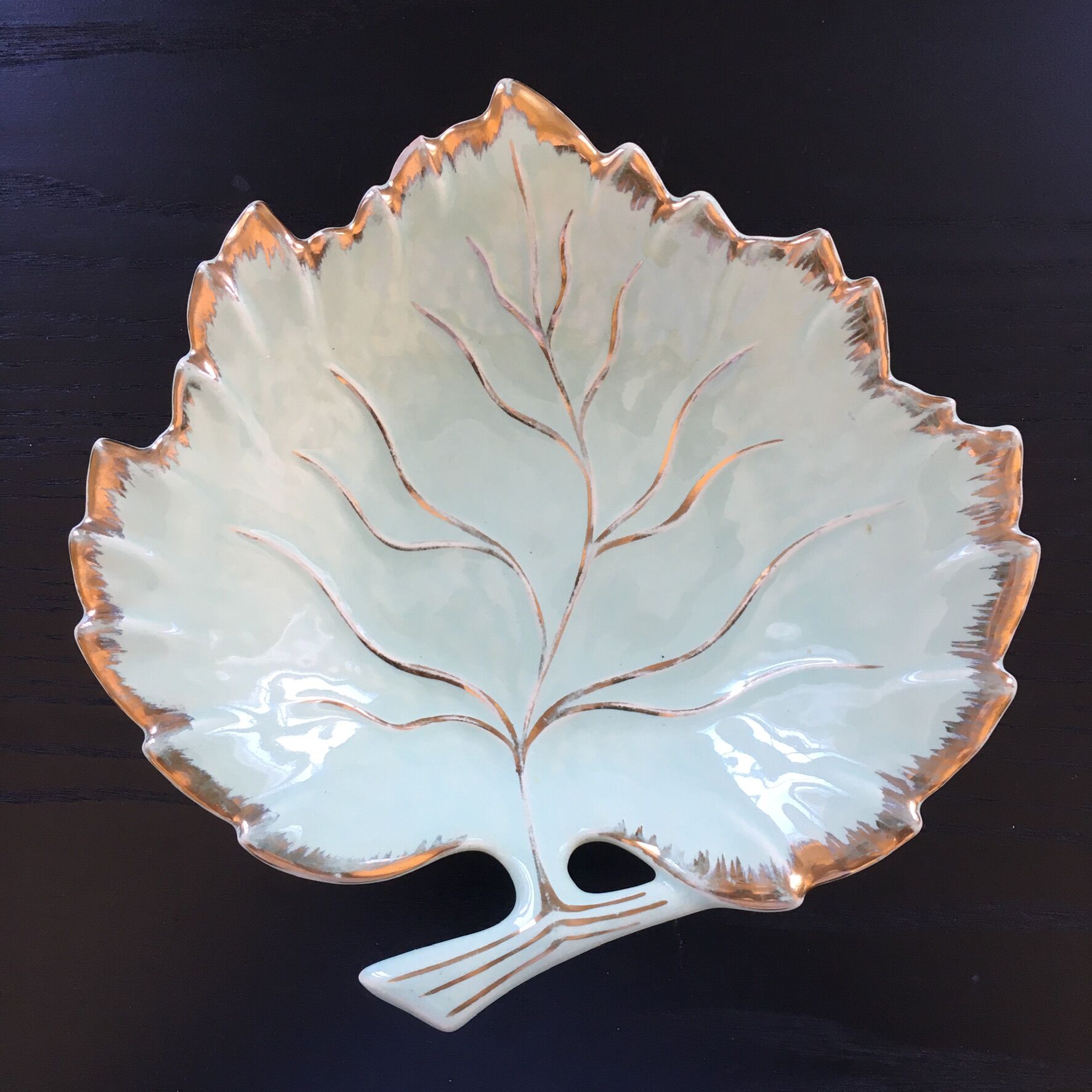 Vide poche feuille céladon et or