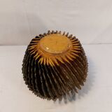 ball vase with twisted fins