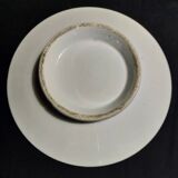 Late 19th century Paris porcelain soup plate with heel