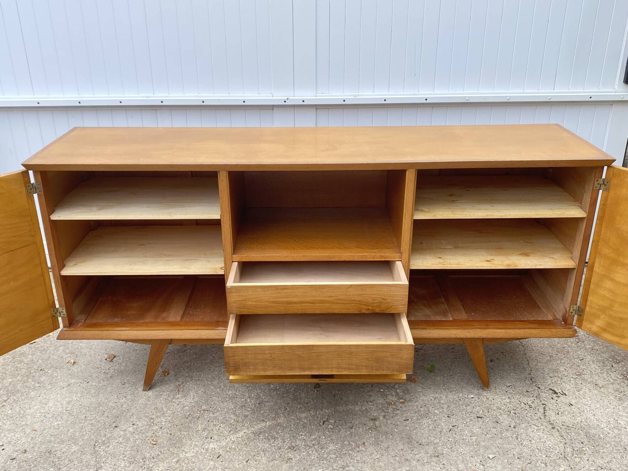 Sideboard very buffet type Scandinavian in raw pear wood 1950.