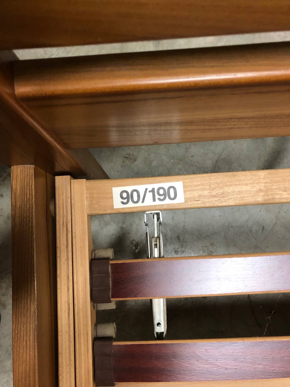 Maison Regain elm single bed