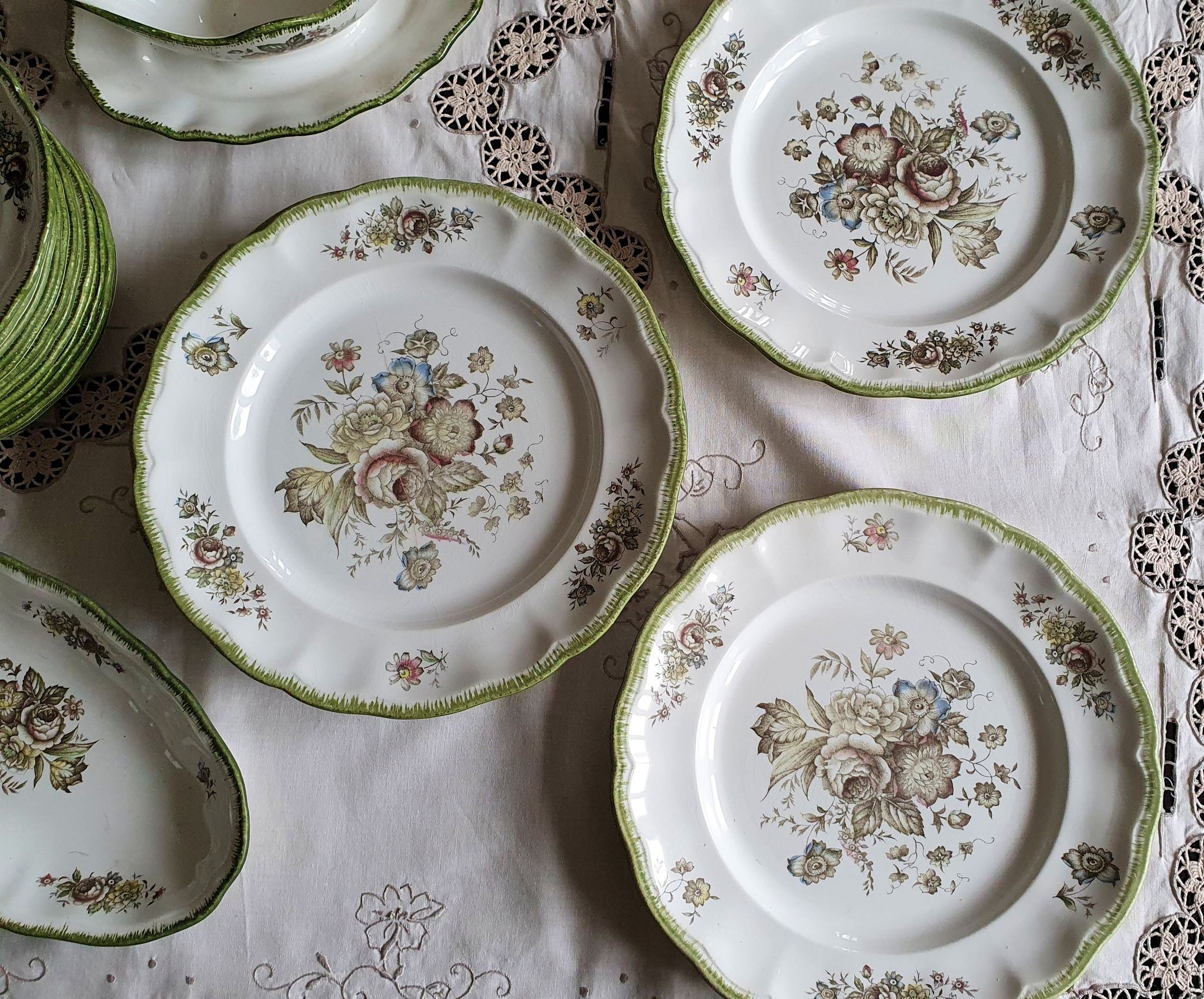 Assiettes et plats Lunéville