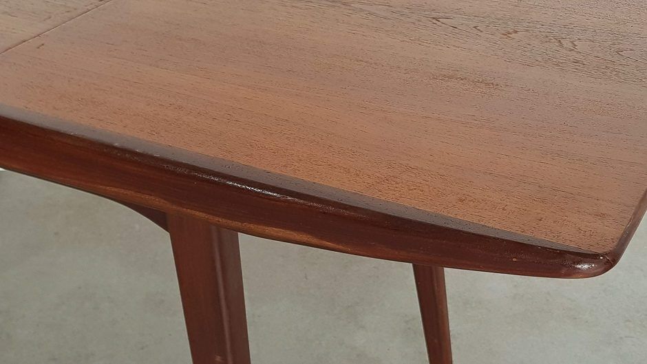 Table expandable Louis van Teeffelen for Web