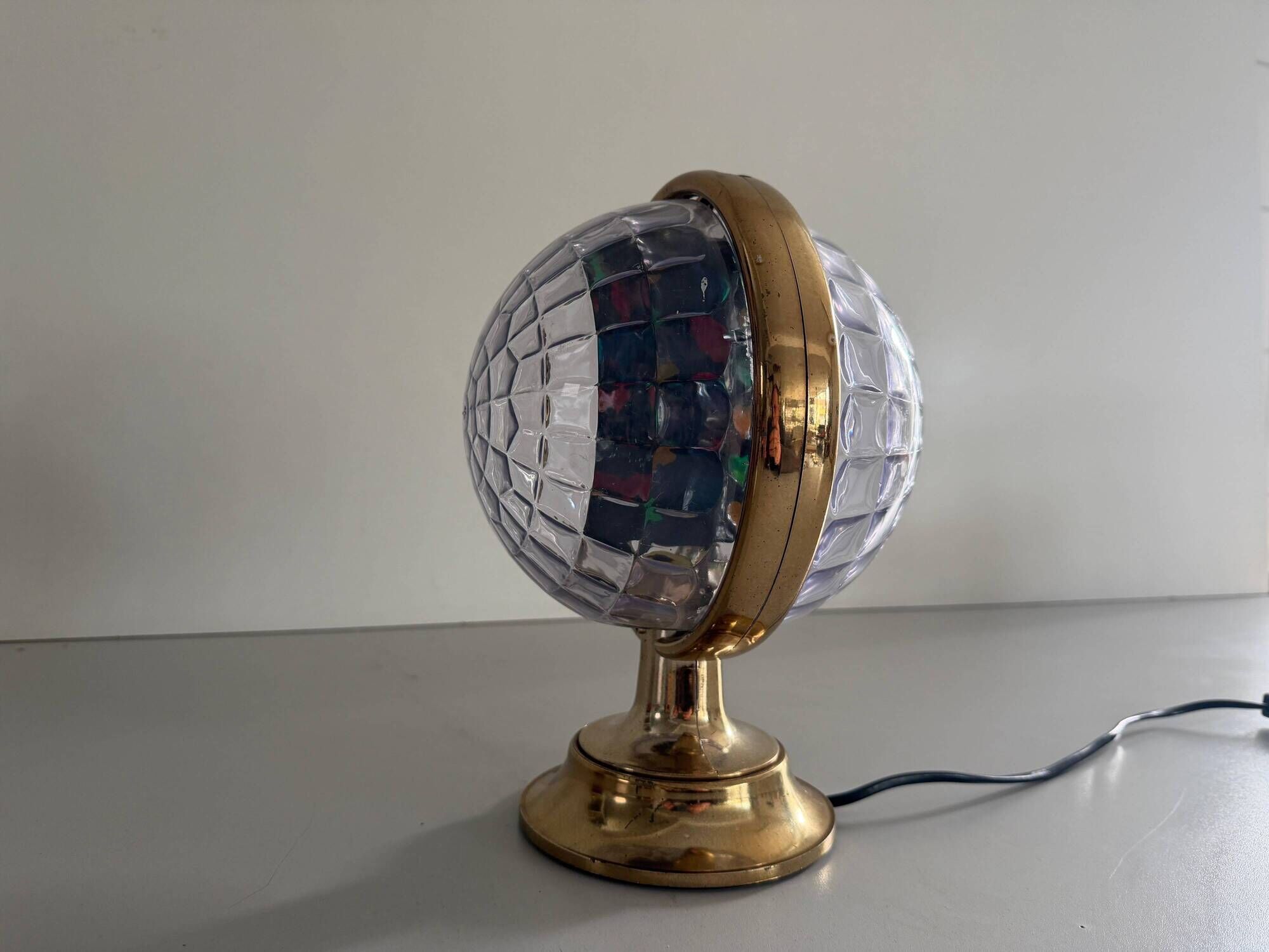 Atomic Design/One Ambience Light in plexiglass, 1970s, Italy