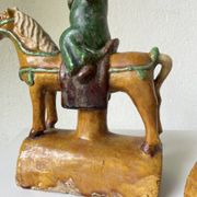 Tuile faitière équestre terre cuite époque Ming